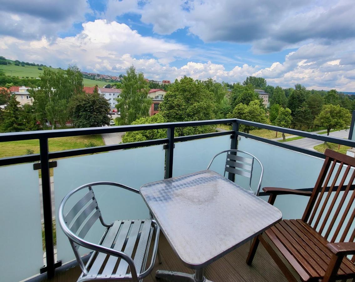Apartamento Oskar Wilde Stará ľubovňa Exterior foto