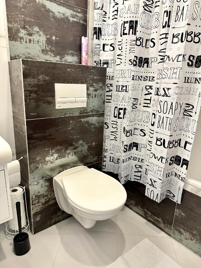 Apartamento Oskar Wilde Stará ľubovňa Exterior foto